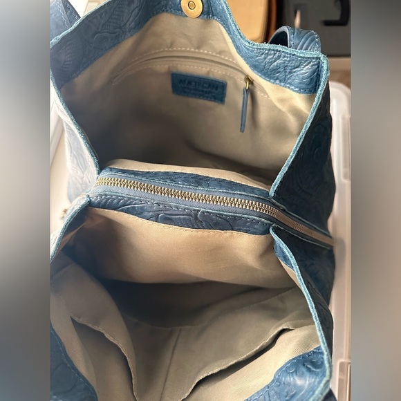 American Leather Company Hand Tooled Navy Shoulder Bag - Picture 13 of 15